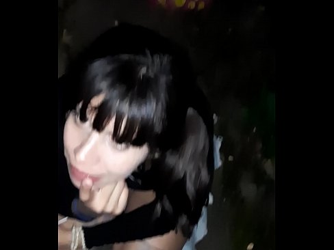 ❤️ Air an t-sràid penis swollen mar mhalairt air candy ️  Bhidio gnè  leinn  ❌